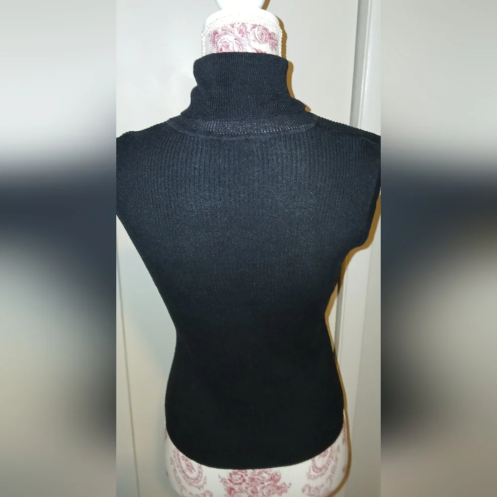 Black Ribbed Kim Possible Style Top - Picture 3 of 3